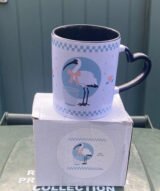 Mug sublimation intérieur bleu marine et Poignée cœur – Image 2