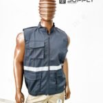Gilets de travail gris foncé sans manches multipoches