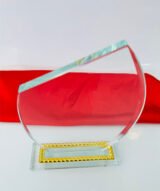 Trophée bouclier Transparent en Cristal - Gravure Laser et Marquage UV – Image 6