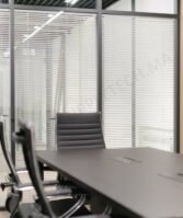 Film à Motif bandes dépolies de 13 mm - INT 213 | 152 cm de large – Rouleaux de 5 à 30 m – Image 5