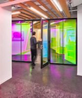 Film Teinté Reflets multicolores pour Vitrages - Reflectiv DCH 326 | 152 cm de large – Rouleaux de 5 à 30 m – Image 3