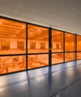 Film Teinté Orange pour Vitrages - Reflectiv 61052 | 152 cm de large – Rouleaux de 5 à 30 m – Image 2