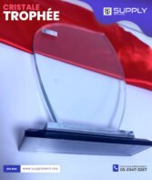 Trophée en Verre Cristal Forme Bouclier Asymétrique – Modèle MEH-2 (24x16 cm) – Socle Noir – Image 4