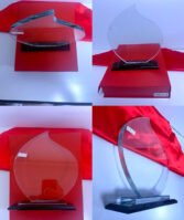 Trophée en Verre Cristal Forme Goutte – Modèle MEH-5 (24x16 cm) – Image 3