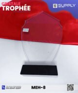 Trophée en Verre Cristal Forme Bouclier – Modèle MEH-8 (24x16 cm) avec Socle en Verre Noir – Image 3