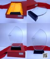 Trophée en Verre Cristal Forme Asymétrique – Modèle MEH-9 (24x16 cm) avec Socle Noir – Image 7