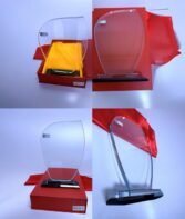 Trophée en Verre Cristal Forme Bouclier Asymétrique – Modèle MEH-2 (24x16 cm) – Socle Noir – Image 8